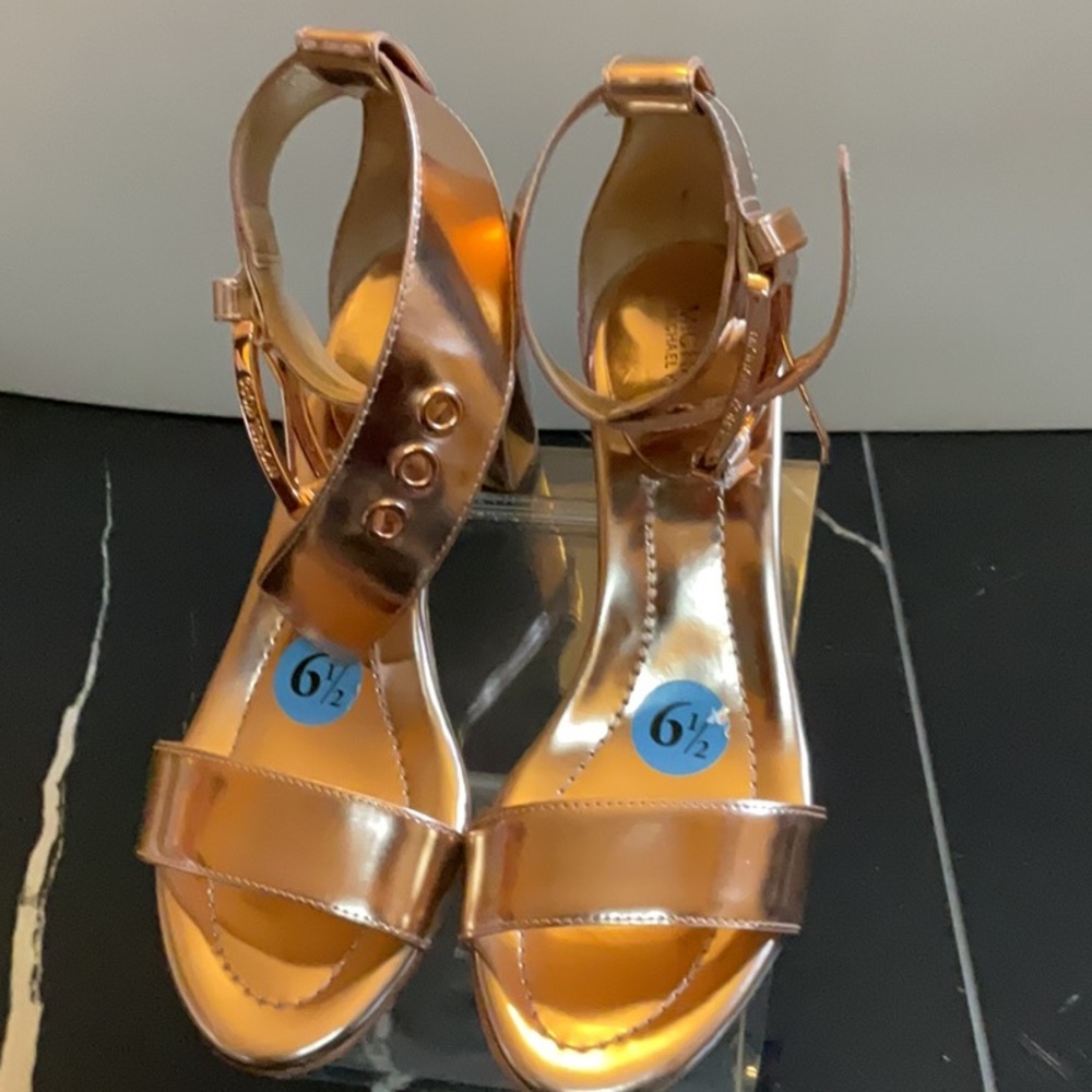 Michael Kors Rose Gold Heels Elegant Sandals - Picture 2 of 8